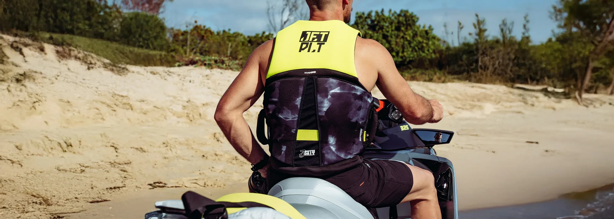 Summer24_25_LifeJacket